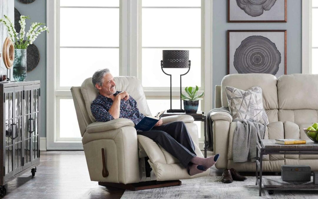 tips for choosing a recliner for a senior with sciatica Tips for Choosing a Recliner for a Senior With Sciatica